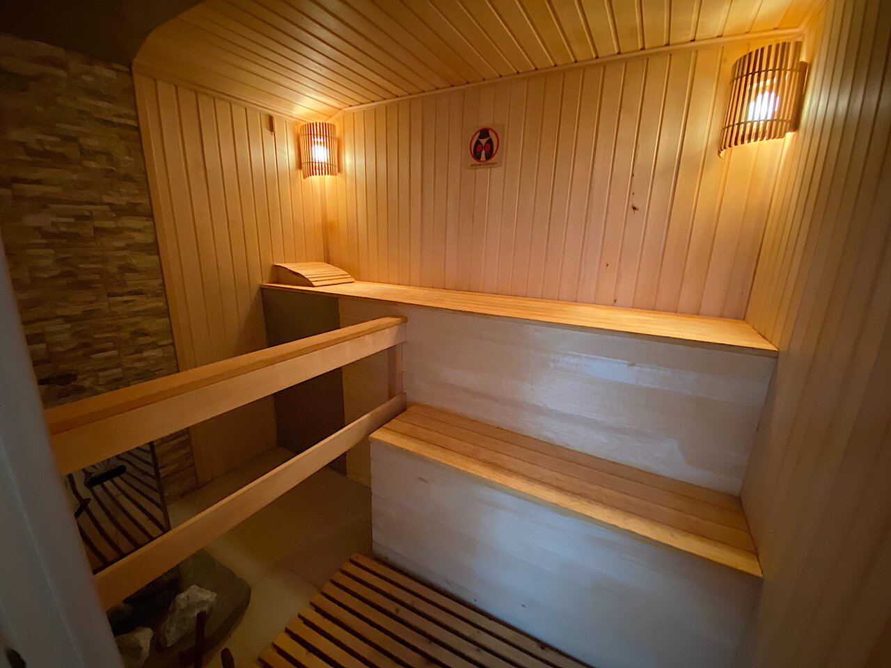 Гостиница Дальний кордон Кропоткин-85